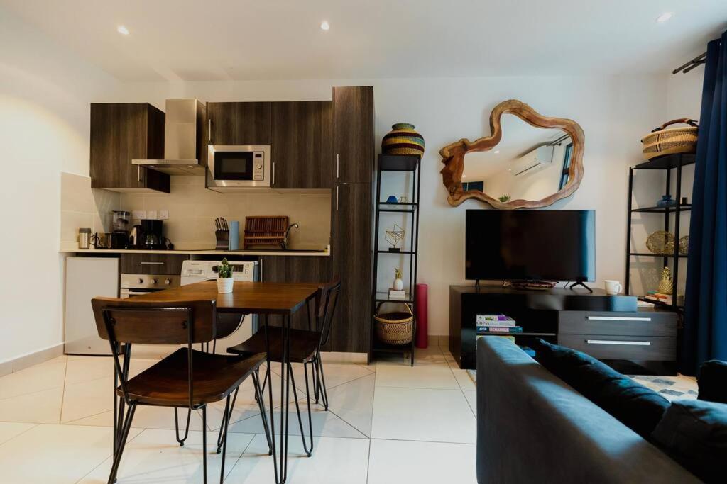 Enjoy Luxury Studio W/Pool @Embassy Gardens Аккра Экстерьер фото